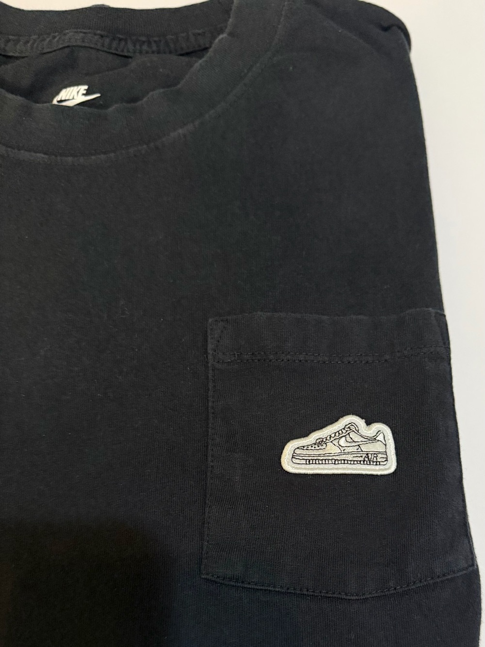Nike tee Men’s Large black loose fit with Air Force 1 sneaker patch